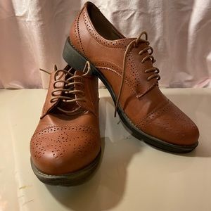 WOMEN ASOS BROWN VEGAN LEATHER LOAFER Size 7.5 (5)